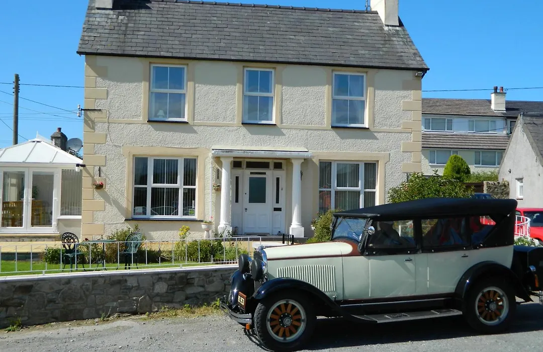 Taldrwst Farmhouse-1